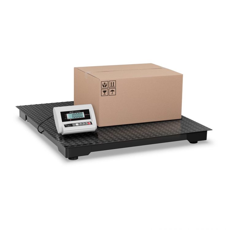 Podlahová balíková váha ECO - 1 000 kg / 0,5 kg - LCD. Vysoká presnosť váženia v rozsahu 2 až 1000 kg. Nízka nakladacia plocha uľahčuje mainipuláciu tovaru.