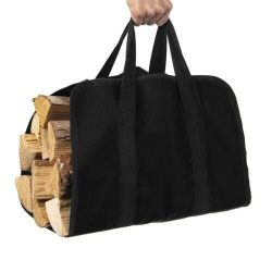 Taška na drevo Kaminer, čierna vodotesná taška drevo s vysokou odolnosťou proti roztrhnutiu. Umožňuje prenášať veľké množstvo ťažkého dreva.