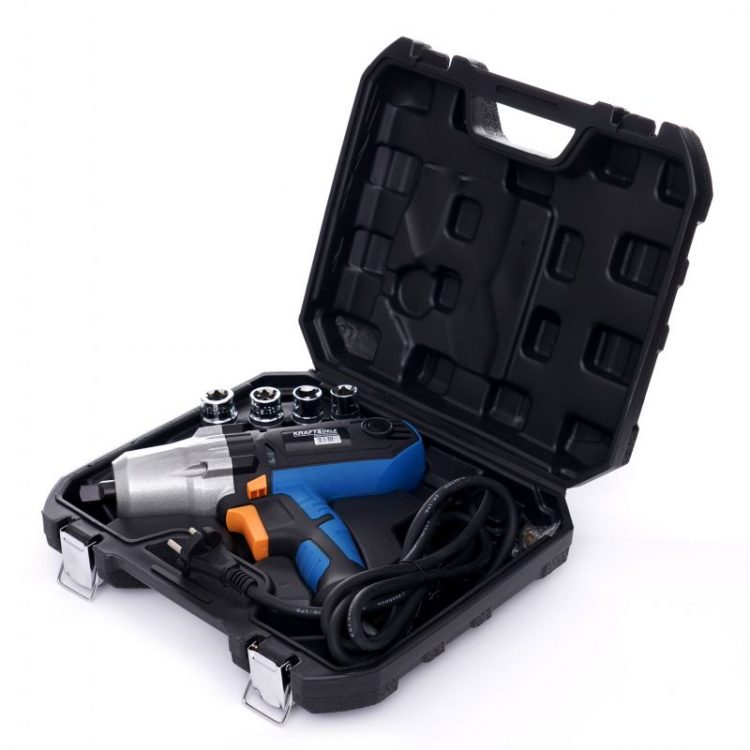Elektrický rázový uťahovák 700Nm | KD1796