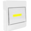 Univerzálne svietidlo 100lm Switchlight C1062 - sa dá pripojiť na magnetický povrch, viete ho teda umiestniť aj na plochy, kam iné svietidlá nedáte.