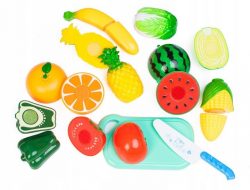 Detské ovocie a zelenina na krájanie + nôž a doska - sada obsahuje až 8 produktov, nôž a dosku. Ideálne pre deti na učenie sa názvov ovocia a zeleniny.