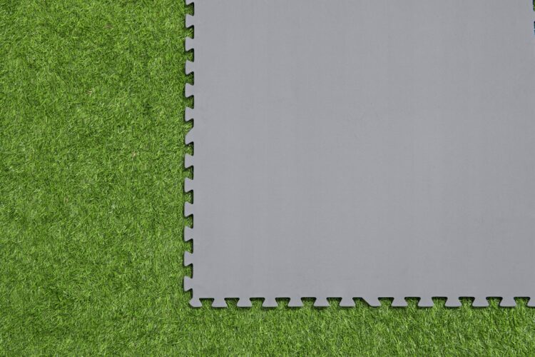 Penová podložka pod bazén, 9ks, 78x78cm, sivá | Bestway