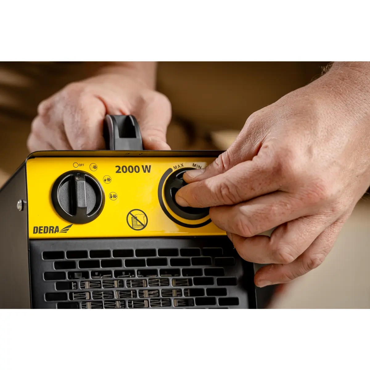 Elektrický ohrievač PTC, 2kW | DEDRA Elektrický ohrievač PTC, 2kW | DEDRA