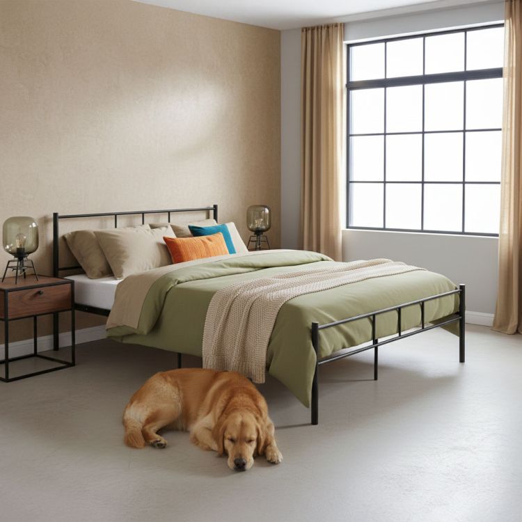 Kovová posteľ, 160x200cm, čierny základný rám | ModernHome Kovová posteľ, 160x200cm, čierny základný rám | ModernHome